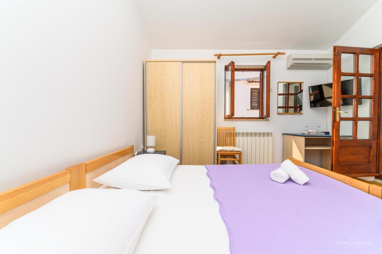 Sobe i apartman Mareta Miholascica Luaran gambar
