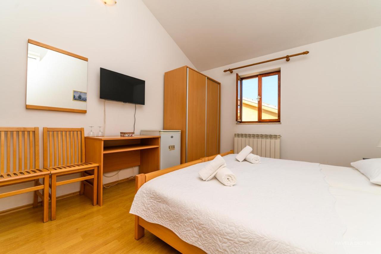 Sobe i apartman Mareta Miholascica Luaran gambar