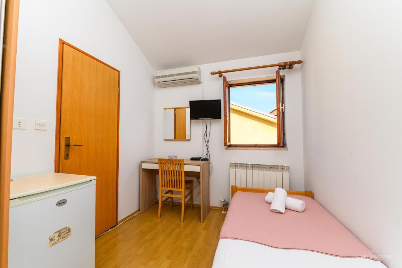 Sobe i apartman Mareta Miholascica Luaran gambar