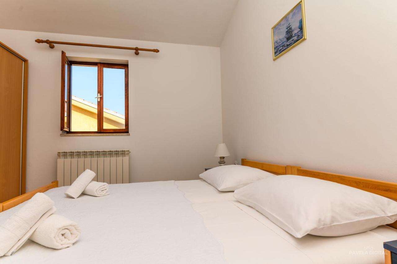 Sobe i apartman Mareta Miholascica Luaran gambar