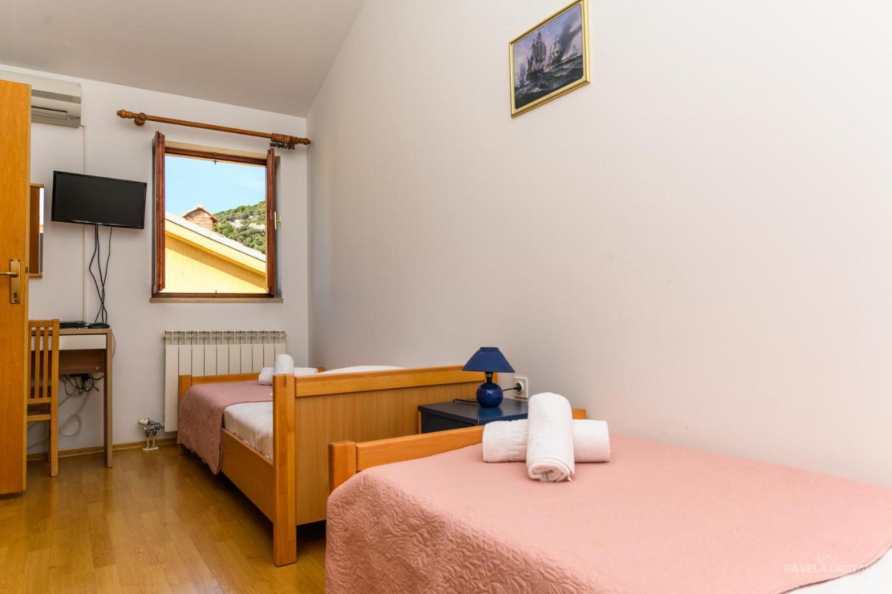 Sobe i apartman Mareta Miholascica Luaran gambar